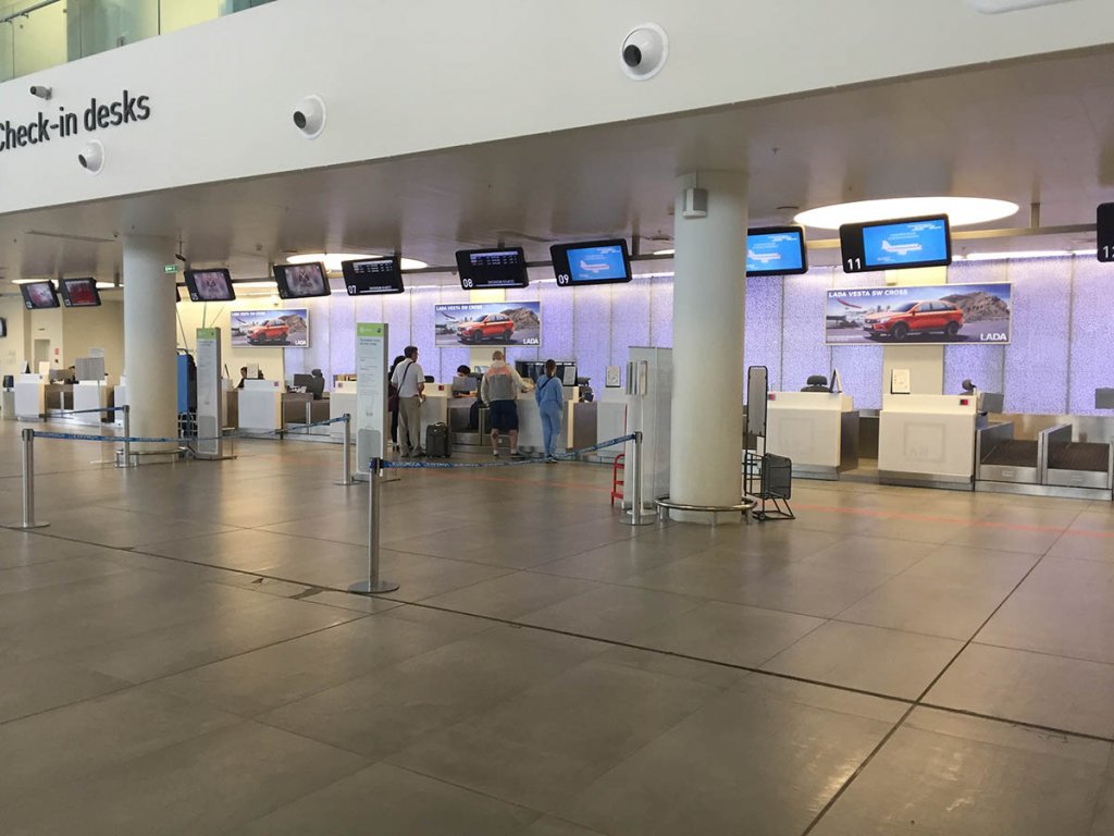 Поверхность KUF-i1-8 в аэропорту Курумоч