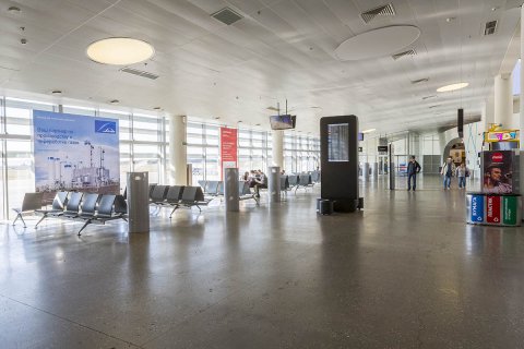 Поверхность KUF-i3-28 в аэропорту Курумоч